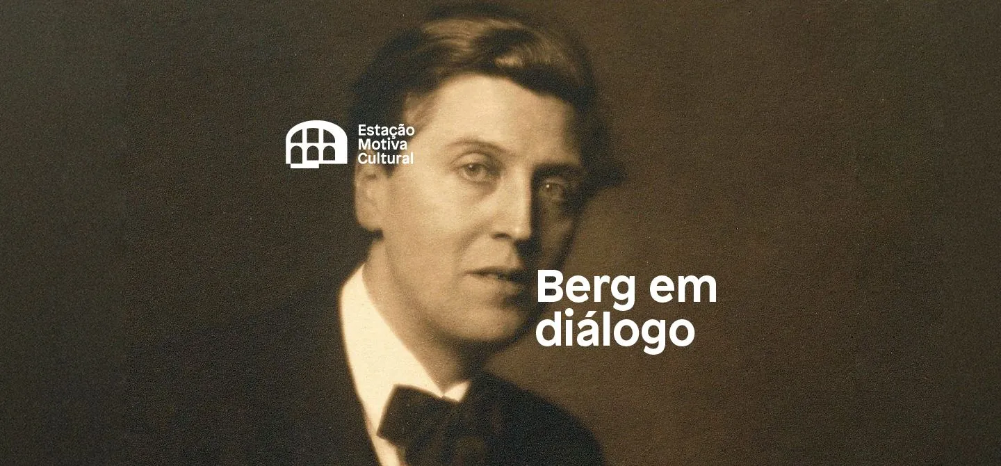 Alban Berg é um homem branco Na foto, em preto e branco, ele está vestindo terno e gravata.
